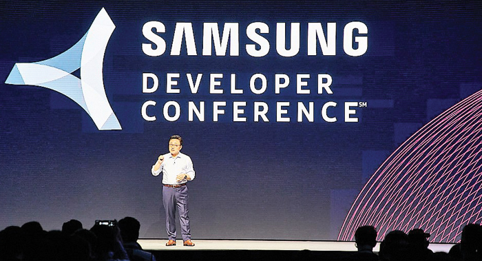 DJ Koh, President of Mobile Communications Business, Samsung Electronics at the Samsung Developer Conference (SDC) 2017